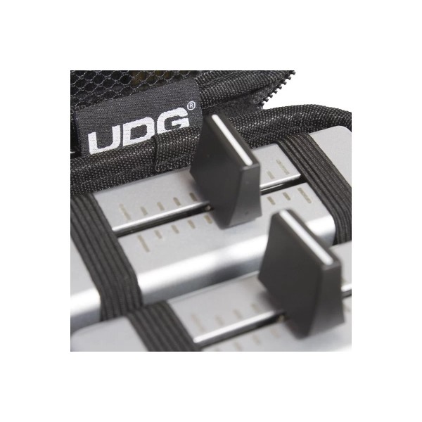 Кейс для фейдерів UDG Creator Portable Fader Hardcase Medium Black (U847) Кейс для фейдерів UDG Creator Portable Fader Hardcase Medium Black (U847)
