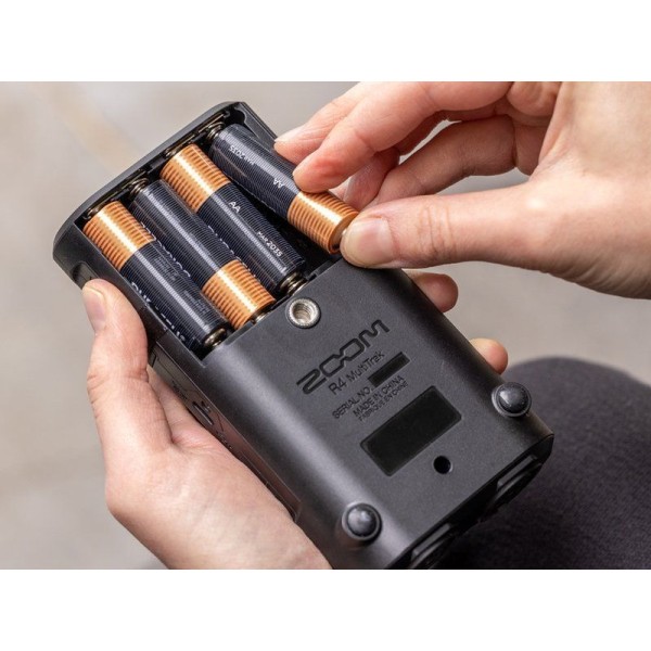 Рекордер Zoom R4 MultiTrak Рекордер Zoom R4 MultiTrak