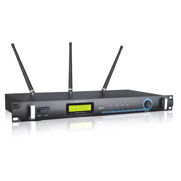 Приймач бездротової мікрофонної системи Takstar WCS-M16 Приймач бездротової мікрофонної системи Takstar WCS-M16