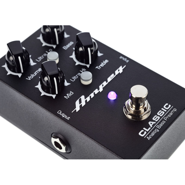 Предусилитель для бас-гітари AMPEG Classic Analog Bass Preamp