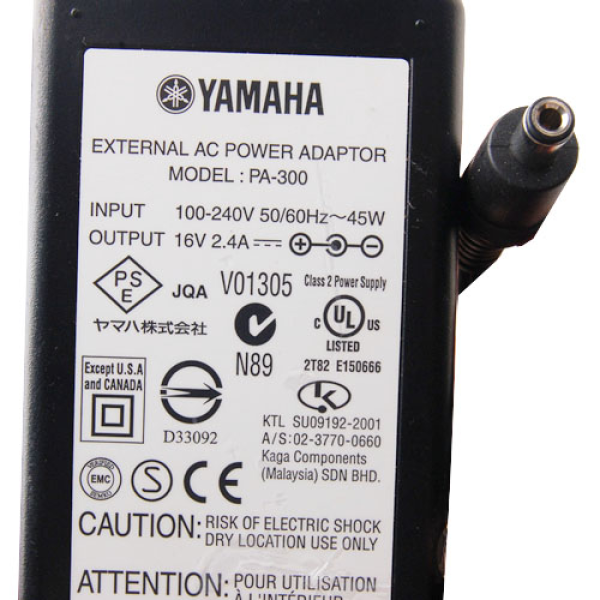 Адаптер живлення для клавішних інструментів YAMAHA PA300
