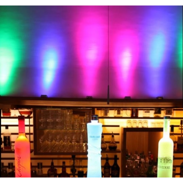 Світлодіодний LED прожектор New Light BAT-1S LED PAR LIGHT 6*10W RGBWAUv 6 в 1 Світлодіодний LED прожектор New Light BAT-1S LED PAR LIGHT 6*10W RGBWAUv 6 в 1