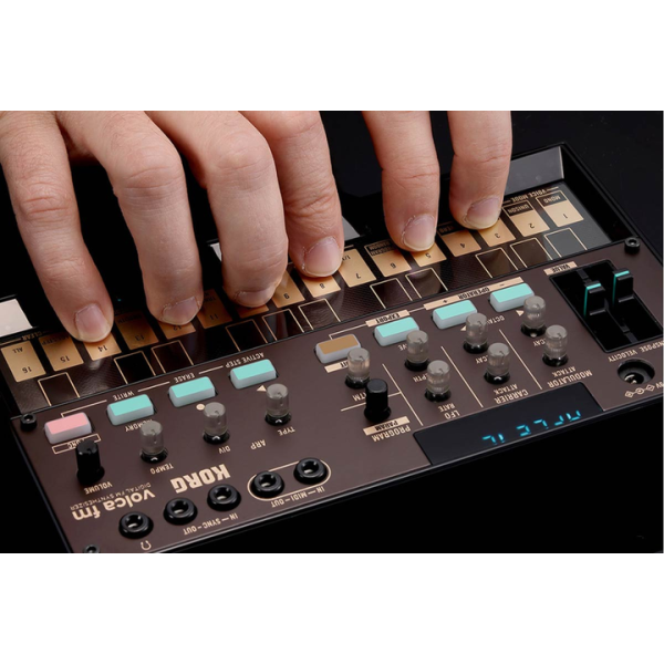 Синтезатор KORG VOLCA-FM2 Синтезатор KORG VOLCA-FM2