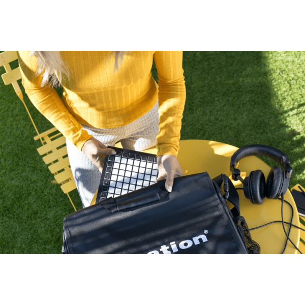 MIDI-контролер NOVATION Launchpad Mini MK3 MIDI MIDI-контролер NOVATION Launchpad Mini MK3 MIDI