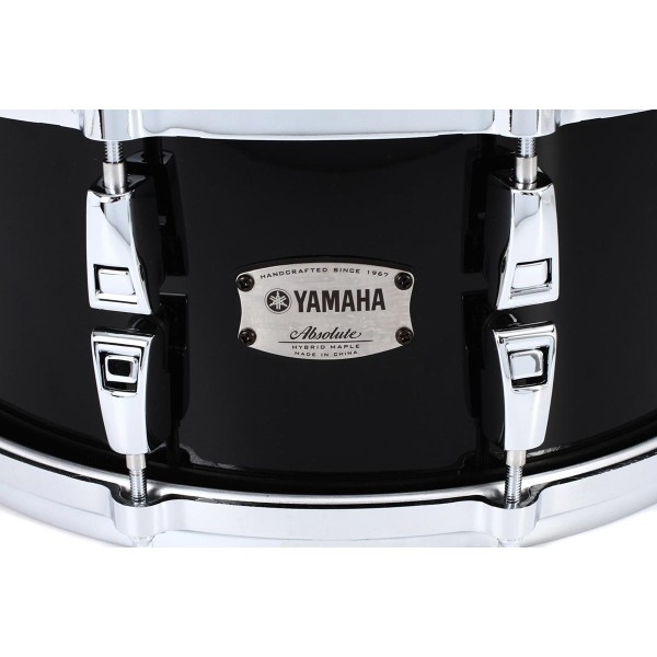 Малий барабан YAMAHA AMS1460 14 Absolute Hybrid Maple Snare 14 (Solid Black)