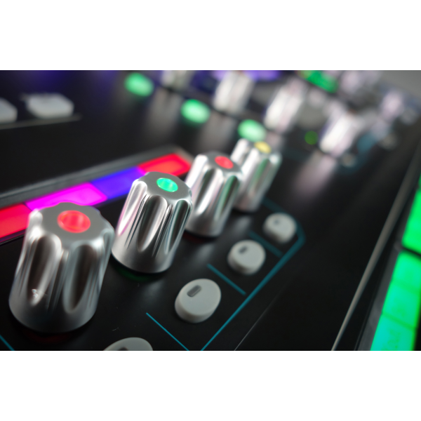 Цифровий мікшерний пульт Allen Heath SQ-6