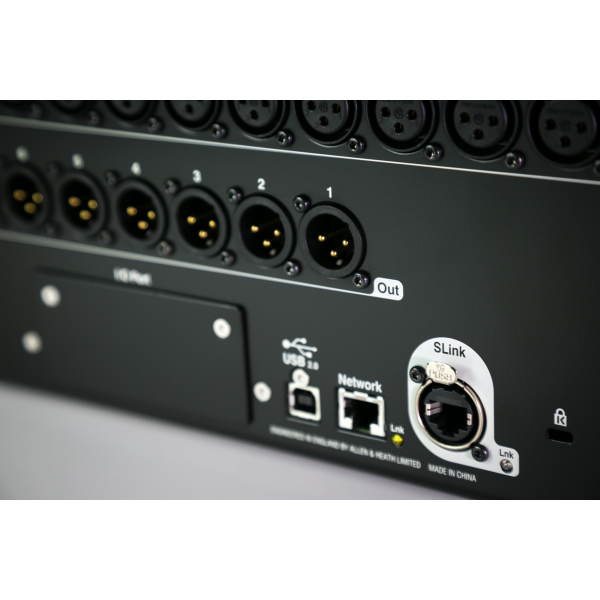 Цифровий мікшерний пульт Allen Heath SQ-6