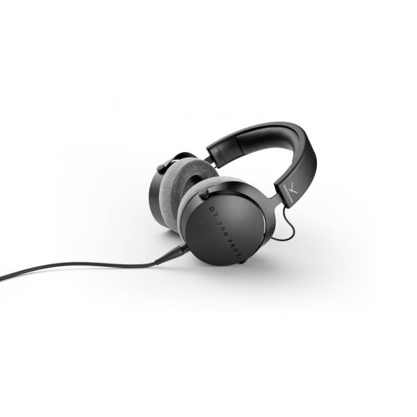 Студійні навушники Beyerdynamic DT 700 Pro X