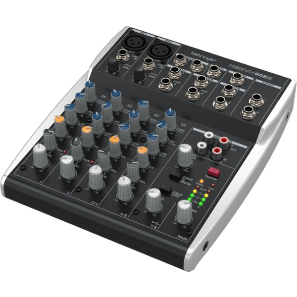 Аналоговий мікшер Behringer XENYX 802S