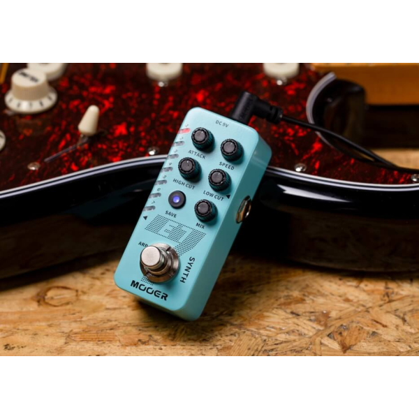 Гітарна педаль MOOER E7 Polyphonic Guitar Synth